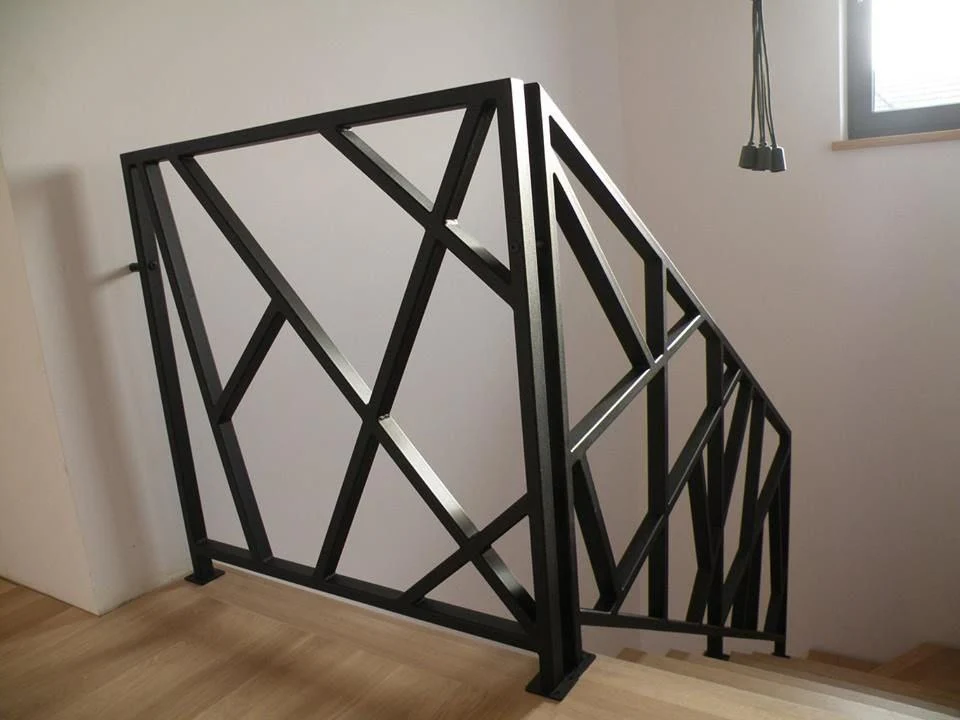 Художественные перила и кованые поручни — индивидуальное изготовление и примеры реализованных проектов