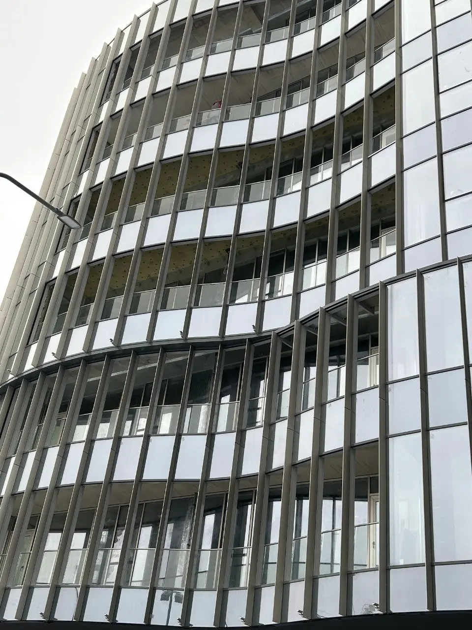 Ограждения и поручни из металла, стекла и комбинированных материалов — примеры выполненных работ в Минске и области от ООО ТриАТехнолоджи