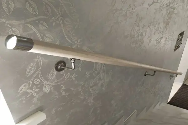 Ограждения и поручни из металла, стекла и комбинированных материалов — примеры выполненных работ в Минске и области от ООО ТриАТехнолоджи