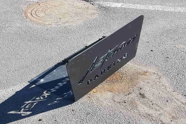 Металлические отбойники и ограничители для парковок и складов — изготовление и монтаж в Минске