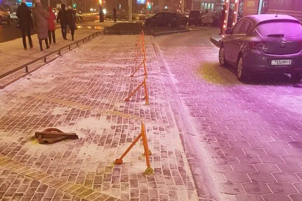 Металлические отбойники и ограничители для парковок и складов — изготовление и монтаж в Минске