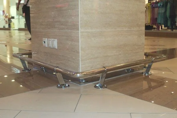 Металлические отбойники и ограничители для парковок и складов — изготовление и монтаж в Минске