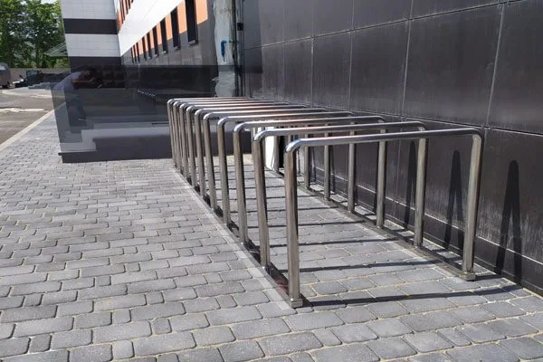 Металлические велопарковки для жилых и коммерческих объектов — изготовление под заказ в Минске